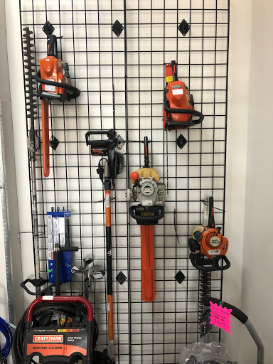 Pawn Shop «International Pawn & Jewelry», reviews and photos, 1725 N Alafaya Trail, Orlando, FL 32826, USA