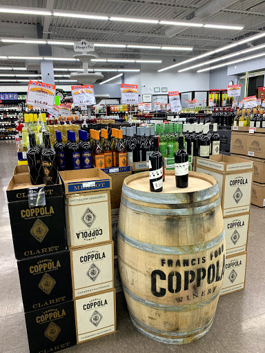 Liquor Store «Liquor City USA», reviews and photos, 965 Richmond Ave # F, Staten Island, NY 10314, USA