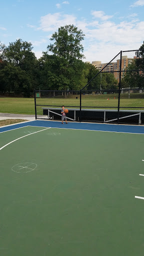 Basketball court Arlington