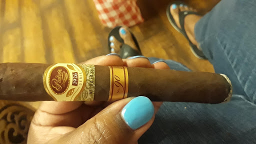 Cigar Shop «Three Js Cigar Davie», reviews and photos, 8250 Griffin Rd, Davie, FL 33328, USA