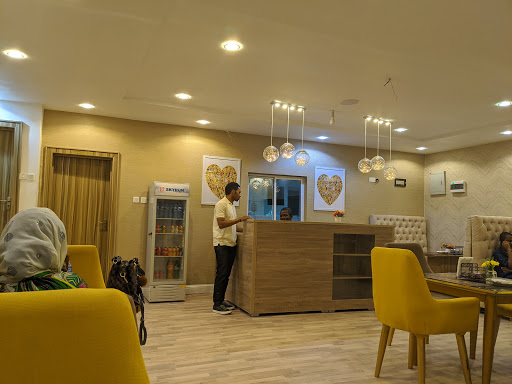 Maima Mia Restaurant, No. 16 Sarkin Crescent Behind New GT bank on, Alkali Road, Unguwan Sarki, Nigeria, Beauty Salon, state Kaduna