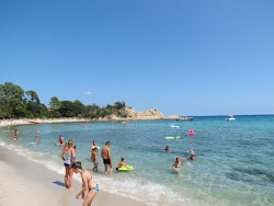 Photo de Plage de Canella avec plusieurs baies spacieuses