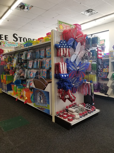 Dollar Store «Dollar Tree», reviews and photos, 175 Mansfield Ave #11, Norton, MA 02766, USA