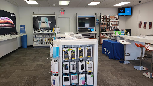Cell Phone Store «AT&T», reviews and photos, 826 Boston Rd, Springfield, MA 01119, USA