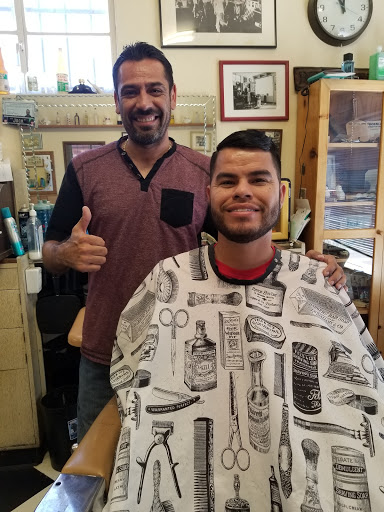 Barber Shop «Belleview Barber Shop», reviews and photos, 2346 E Fairmount Ave, Phoenix, AZ 85016, USA