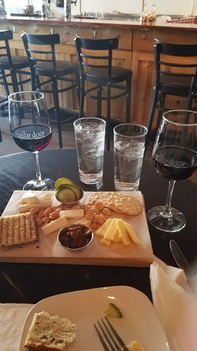 Wine Store «Cellar Door», reviews and photos, 5150 Main St A, Downers Grove, IL 60515, USA