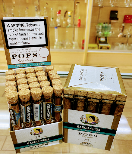 Tobacco Shop «Smoke Shop», reviews and photos, 1501 Rimpau Ave # 110, Corona, CA 92881, USA