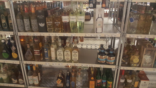 Liquor Store «Kelly Liquors», reviews and photos, 3850 E Lohman Ave, Las Cruces, NM 88011, USA