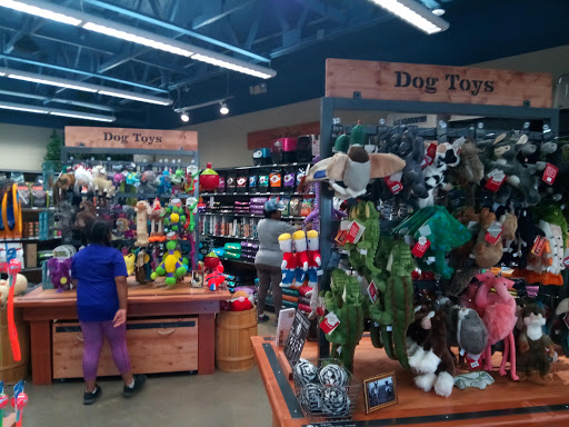 Pet Supply Store «Mud Bay», reviews and photos, 1706 S 320th St, Federal Way, WA 98003, USA