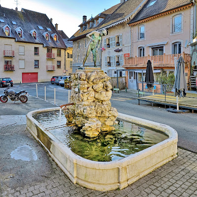 Statue du Pêcheur de Chavots à Ornans
