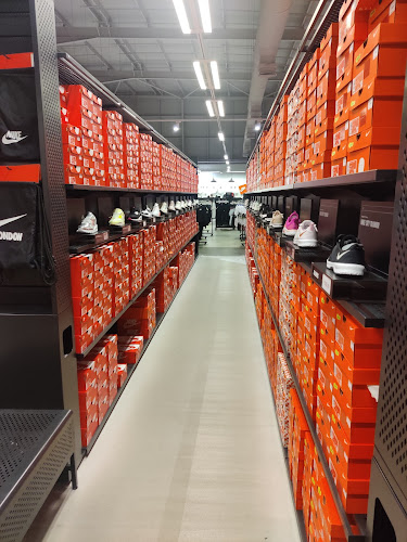 Comments and reviews of Nike Factory Store