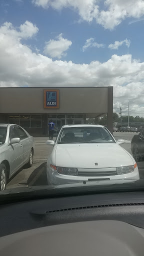 Supermarket «ALDI», reviews and photos, 2505 N Hwy 67, Florissant, MO 63033, USA