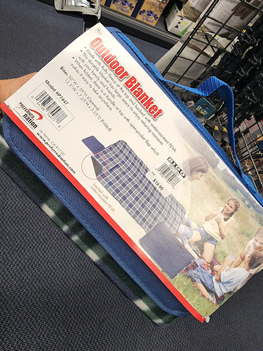 Sporting Goods Store «Big 5 Sporting Goods», reviews and photos, 2259 N Fremont St, Monterey, CA 93940, USA