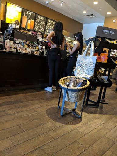 Shopping Mall «The Commons at Calabasas», reviews and photos, 4799 Commons Way, Calabasas, CA 91302, USA