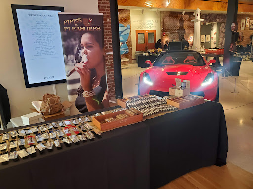 Tobacco Shop «Pipes & Pleasures», reviews and photos, 4244 E Main St, Columbus, OH 43213, USA