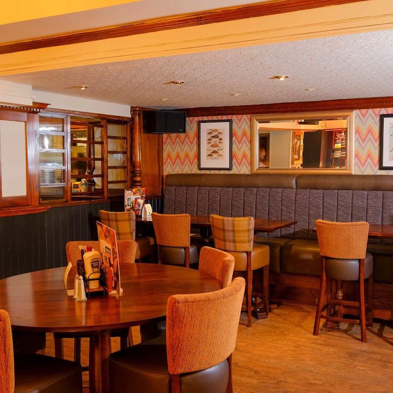 Bee Hive - Pub & Carvery