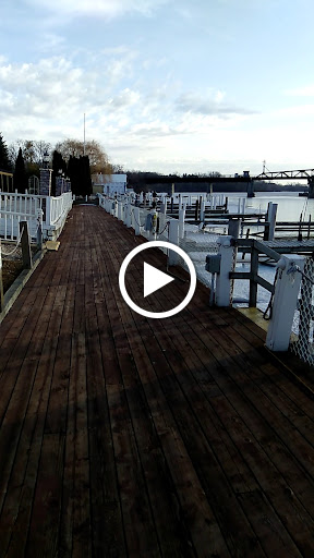 Bar & Grill «Jimmy Seas», reviews and photos, 1330 Marine St, Green Bay, WI 54301, USA