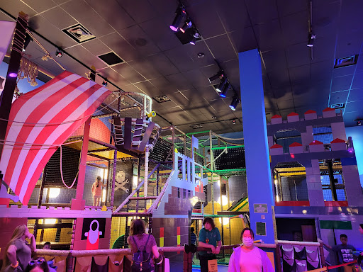 Shopping Mall «Plymouth Meeting Mall», reviews and photos, 500 W Germantown Pike, Plymouth Meeting, PA 19462, USA