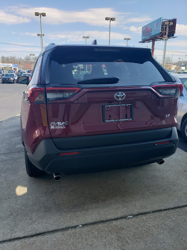 Toyota Dealer «Toyota of Louisville on Dixie Highway», reviews and photos, 6514 Dixie Hwy, Louisville, KY 40258, USA