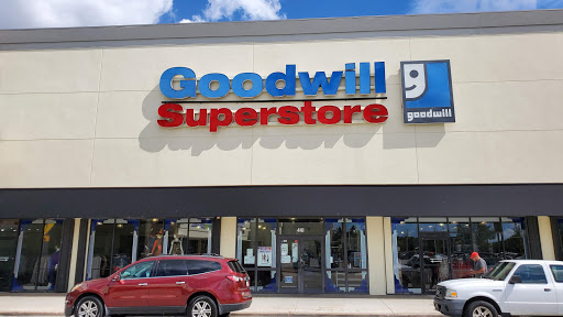 Donations Center «Goodwill Industries», reviews and photos