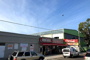 Panadería y Repostería L.A. Rivera image