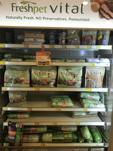 Pet Supply Store «PetSmart», reviews and photos, 5766 Lindero Canyon Rd, Westlake Village, CA 91362, USA