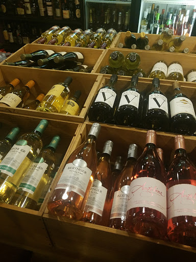 Wine Store «Wines Off Wynkoop», reviews and photos, 1610 16th St, Denver, CO 80202, USA