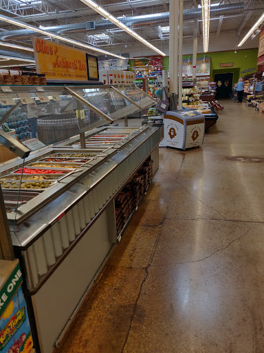 Grocery Store «Fresh Thyme Farmers Market- W. Des Moines», reviews and photos, 2900 University Ave, West Des Moines, IA 50266, USA