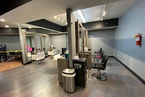 Park Avenue Salon, Suites & Barbershop image