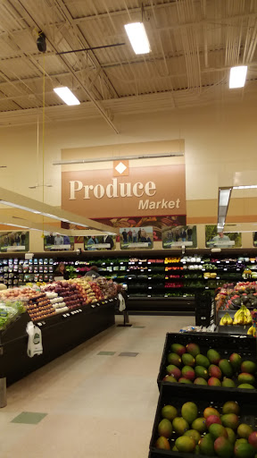 Grocery Store «Fred Meyer», reviews and photos, 777 NW Kings Blvd, Corvallis, OR 97330, USA