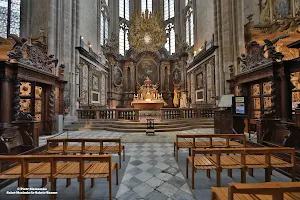 Basilique Sainte-Marie-Madeleine image