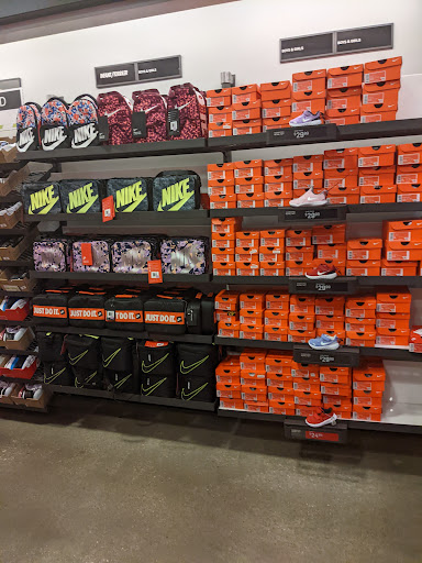 Sporting Goods Store «Nike Factory Store», reviews and photos, 1000 Tanger Dr #223, Locust Grove, GA 30248, USA