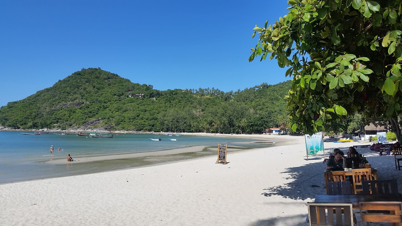 Foto de Dreamland Beach com água cristalina superfície