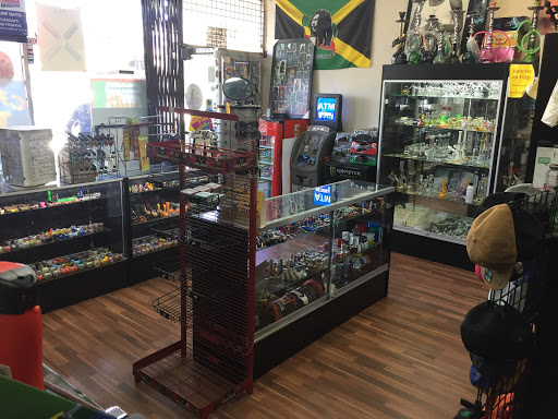 Tobacco Shop «Smoking Box Smoke Shop», reviews and photos, 1008 Alamitos Ave, Long Beach, CA 90813, USA