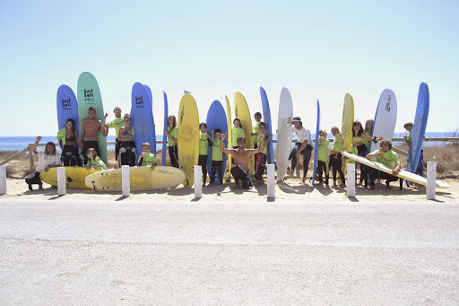 ON THE SEA Escuela de Surf y Surf Camp en el Palmar Cádiz