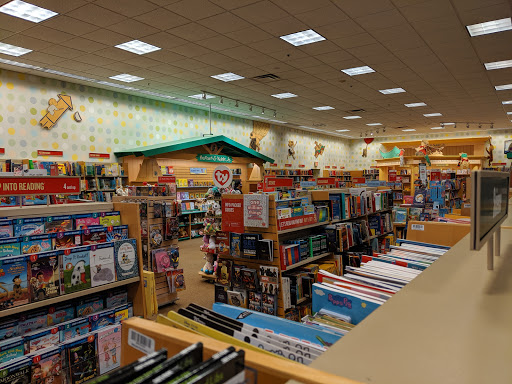 Book Store «Barnes & Noble», reviews and photos, 20600 N Rand Rd, Deer Park, IL 60010, USA