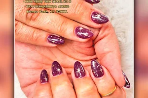 VIP NAILS Lounge image