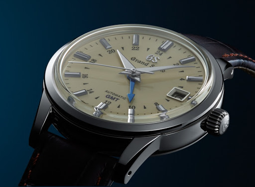 Jeweler «Traditional Jewelers», reviews and photos, 817 Newport Center Dr, Newport Beach, CA 92660, USA