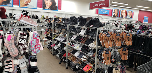 Clothing Store «Burlington Coat Factory», reviews and photos, 16590 N Fwy Service Rd, Conroe, TX 77384, USA