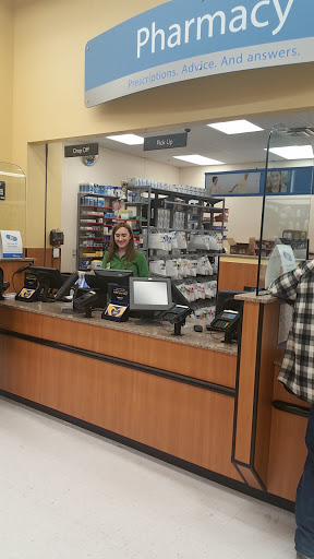 Supermarket «Walmart Neighborhood Market», reviews and photos, 2444 E Powell Blvd, Gresham, OR 97080, USA