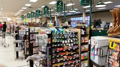 Grocery Store «Lunds & Byerlys Highland Park», reviews and photos, 2128 Ford Pkwy, St Paul, MN 55116, USA
