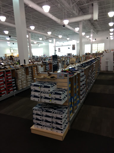 Shoe Store «DSW Designer Shoe Warehouse», reviews and photos, 801 W 15th St, Plano, TX 75075, USA