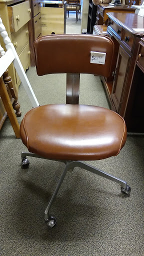 Thrift Store «Boomerangs Resale Store», reviews and photos, 1133 N Sherman Ave, Madison, WI 53704, USA