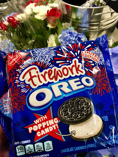 Shopping Mall «Hillcrest Shopping Center», reviews and photos, 1701 N Larkin Ave, Crest Hill, IL 60403, USA