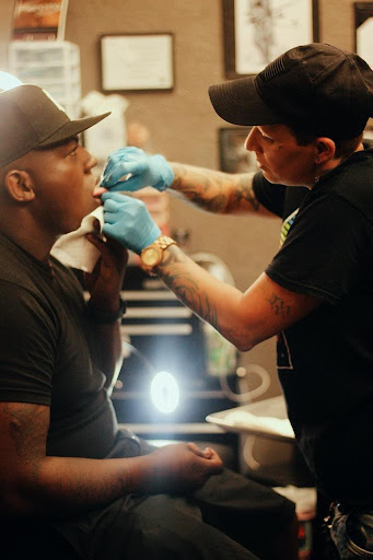 Tattoo Shop «Wizard Tattoo Studio», reviews and photos, 5780 S M L King Jr Pkwy, Beaumont, TX 77705, USA