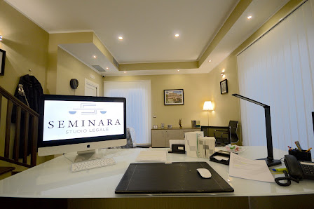 Studio Legale Avv. Giuseppe Seminara Via Roma, 44, 88811 Cirò Marina KR, Italia