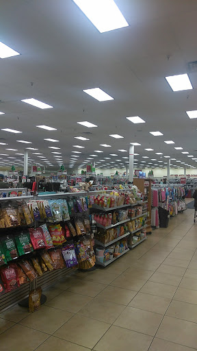 Clothing Store «Burlington Coat Factory», reviews and photos, 3702 E Hammer Ln, Stockton, CA 95212, USA