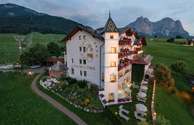 Photo hôtels Parc Hotel Tyrol 39040 Kastelruth