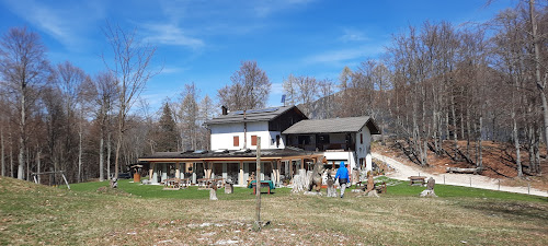 Refuge de montagne Rifugio Monte Lefre Castel Ivano en italie