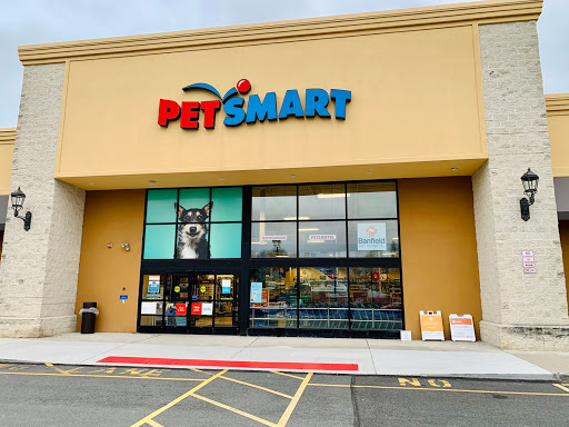 Pet Supply Store «PetSmart», reviews and photos, 190 Rt 10 West, East Hanover, NJ 07936, USA